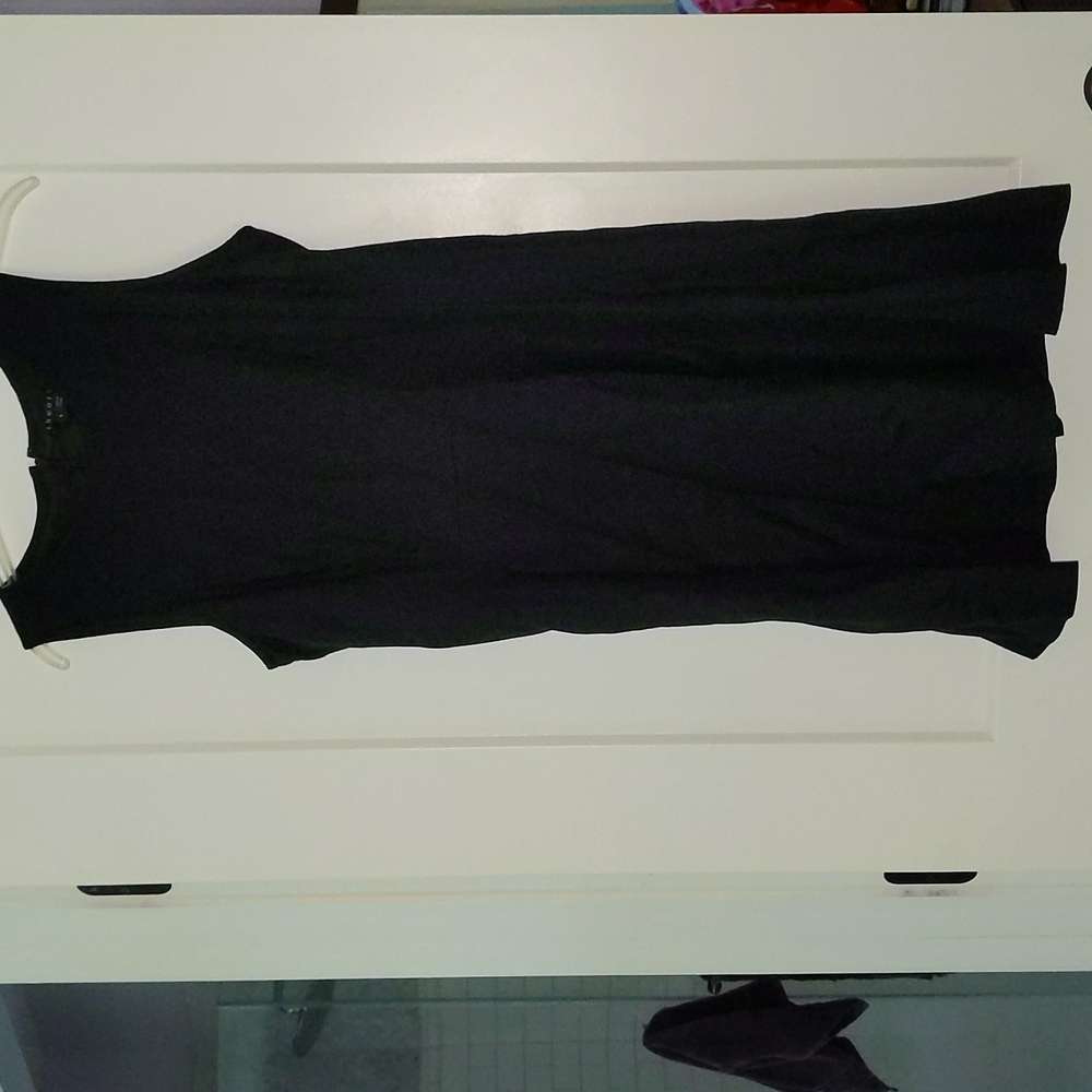 Theory black Nikay B sleeveless sheath sz 8 NWT